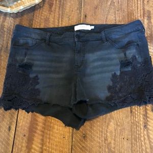 Torrid distressed cut off short